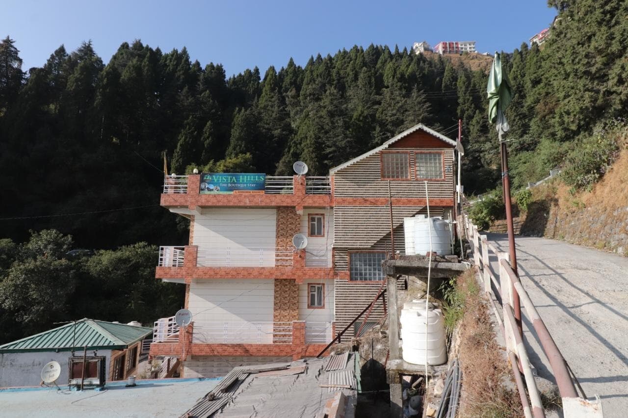 Bala's Spring View — mountain backdrop
