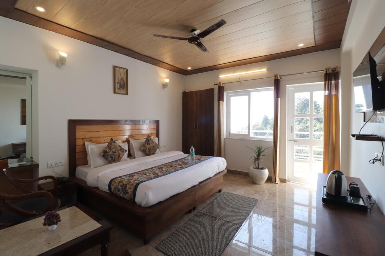 Mountain View Room